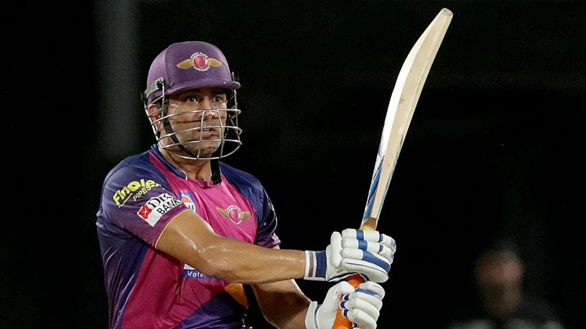 MS Dhoni batting for RPSG in IPL (Image Credits: iplt20.com)