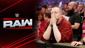 3-time World Champion to quit WWE out of embarrassment after unfortunate incident on RAW? Exploring the possibility