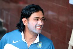When MS Dhoni reverse-swept a fast bowler for four in IND vs AUS match of 2006 Champions Trophy [Watch]
