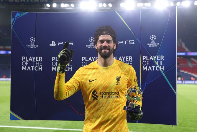 "I've got no words" - Liverpool star hails 'unbelievable' teammate Alisson after their 1-0 win over PSG in UCL clash
