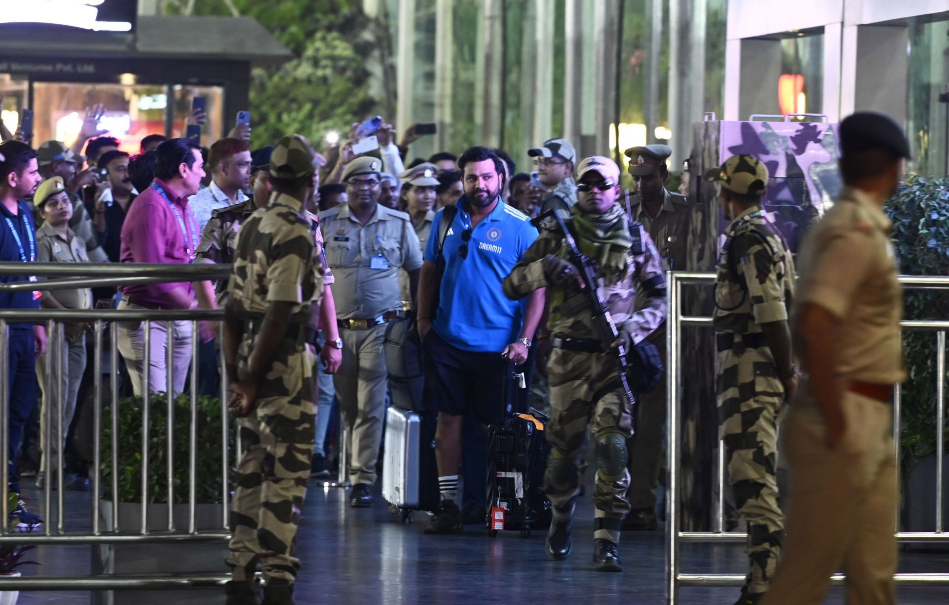 Indian Cricket Team Arrives At Chaudhri Charan Singh Amausi Airport In Lucknow - Source: Getty