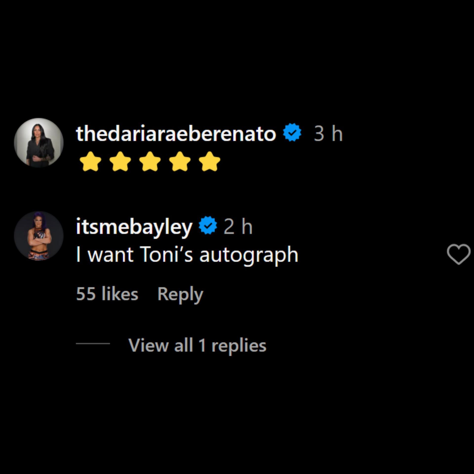 Bayley wants Toni Cassano&#039;s autograph [Picture Credits: Sonya Deville&#039;s Instagram post]