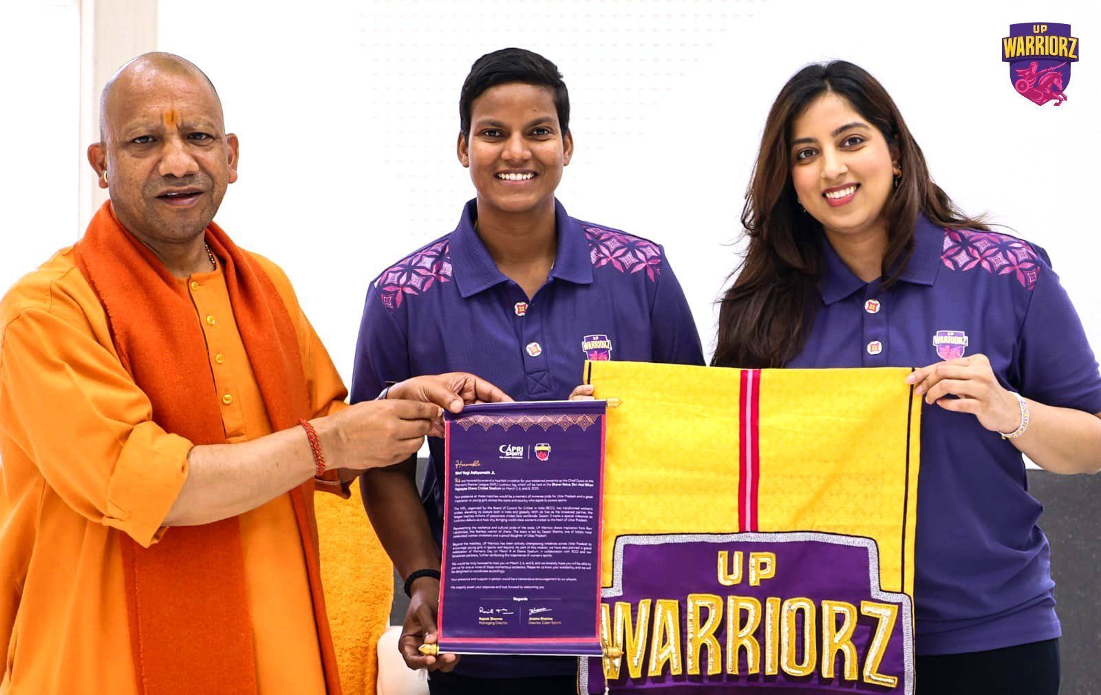  Uttar Pradesh Cheif Minister Yogi Adityanath with UP Warriorz management. (Image: Upwarriorz/X)