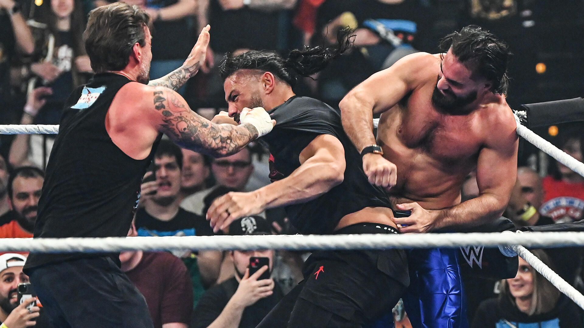 SmackDown ended with an all-out brawl this week [Image: WWE.com]