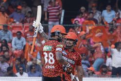 Ishan Kishan and Nitish Kumar Reddy perish in the same over after attempting big shots off Mitchell Starc in DC vs SRH IPL 2025 match