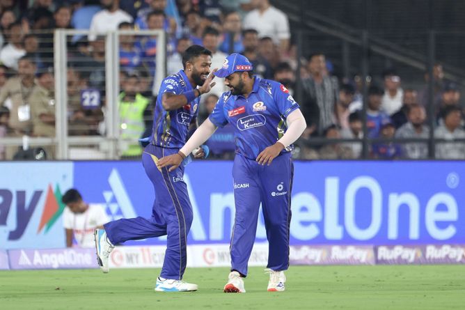 Rohit Sharma has a warm interaction with MI youngster ahead of IPL 2025 match against GT [Watch]