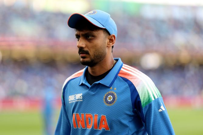 Hardik Pandya ecstatic as Axar Patel pulls off a great catch to dismiss Rachin Ravindra in IND vs NZ 2025 Champions Trophy match [Watch]
