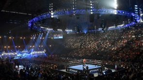 Major WWE debut takes place on SmackDown