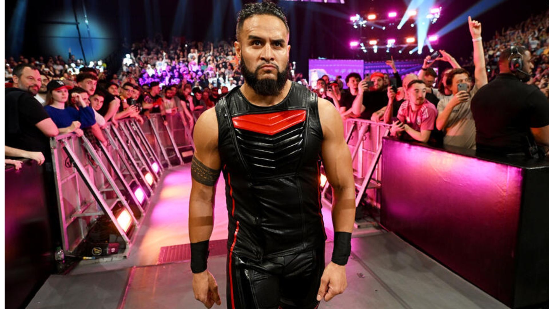 Tama Tonga wrestled on SmackDown