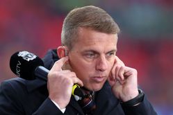 "They'll be wondering what this guy is on" - Stephen Warnock lavishes praise on 'sensational' Liverpool star after win against PSG