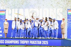 Sunil Gavaskar dances his heart out as India lifts the 2025 Champions Trophy [Watch]