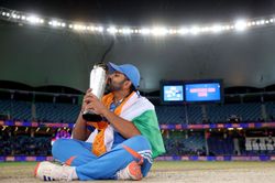 Adorable video of Rohit Sharma's daughter enjoying the 2025 IND vs NZ 2025 Champions Trophy final with Ritika Sajdeh [Watch]