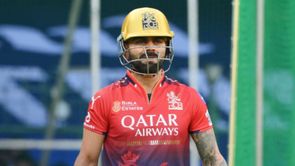 Virat Kohli cheerfully throws balls to fans in the stands during RCB Unbox event 2025 [Watch]