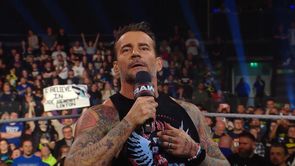 34-year-old female WWE star almost gets into fight with CM Punk after RAW goes off-air, hilarious footage goes viral