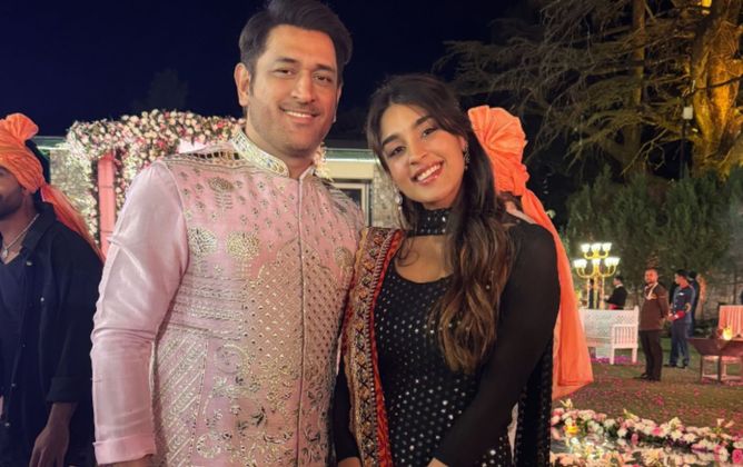 "Thala forever"- Up-and-coming Indian actress poses with MS Dhoni at an event [In Picture]