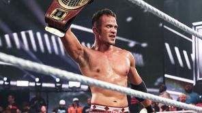 WWE NXT star Ricky Saints sends message to his fans (Exclusive)