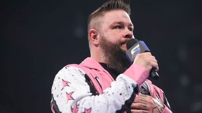 Kevin Owens shares unfortunate update for fans waiting at WWE event