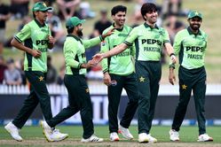 Babar Azam takes stunning diving catch to dismiss Rhys Mariu in NZ vs PAK 2025 2nd ODI [Watch]