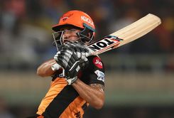 When Manish Pandey struck a last ball six to force a Super Over in MI vs SRH IPL 2019 match [Watch]