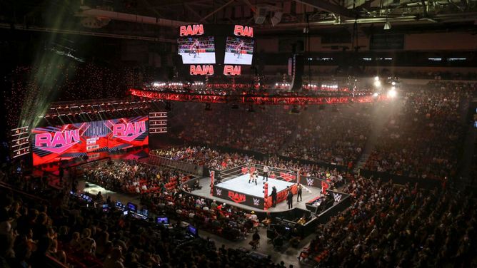 Controversial ex-WWE Superstar announces he will be in Vegas for WrestleMania weekend
