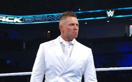 BREAKING: Former Champion returns to WWE after 1,452 days on SmackDown and takes out The Miz
