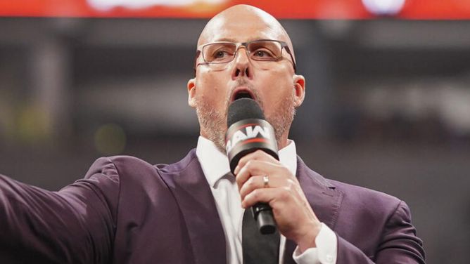 Adam Pearce to add a stipulation to another WrestleMania 41 match on WWE RAW this Monday? Exploring the possibility