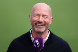 "He's in a crisis" - Alan Shearer accuses Manchester United of putting 22-year-old star in difficult position at Old Trafford