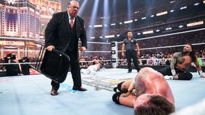 Paul Heyman shockingly betrays CM Punk at WrestleMania 41 in a huge twist