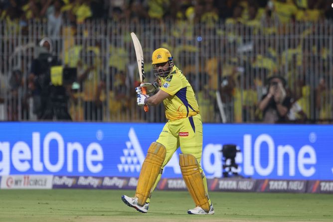 "You're gonna come back next year as well?" - Danny Morrison asks MS Dhoni a cheeky question during toss ahead of CSK vs PBKS IPL 2025 match [Watch]