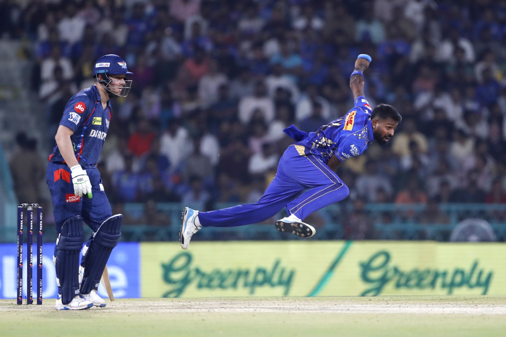 Hardik Pandya (11) is the only MI bowler to take more than six wickets in IPL 2025. [P/C: Getty]