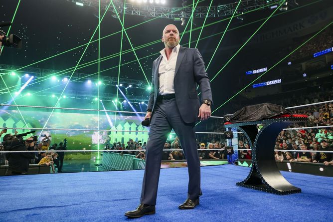 Triple H needs to take a huge risk ahead of WrestleMania 41 & turn one of his biggest stars heel on WWE SmackDown