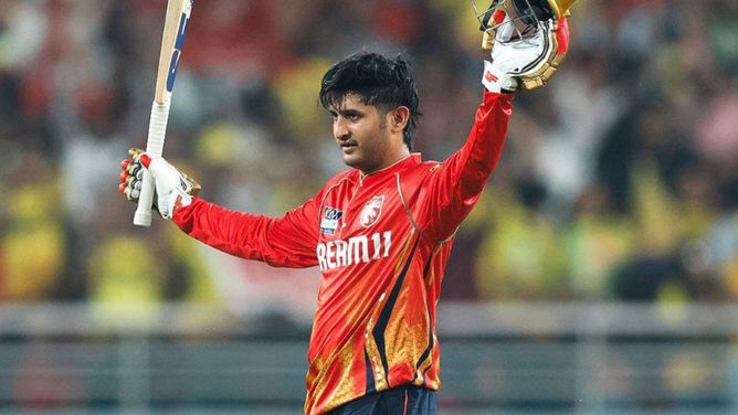 "Treated CSK like gully bowlers" - Fans in awe of Priyansh Arya's historic hundred in PBKS vs CSK IPL 2025 match