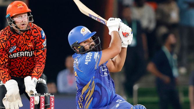 "A painter's grace who writes his saga in time and space" - Fans laud Rohit Sharma for scoring back-to-back fifties in SRH vs MI IPL 2025 match