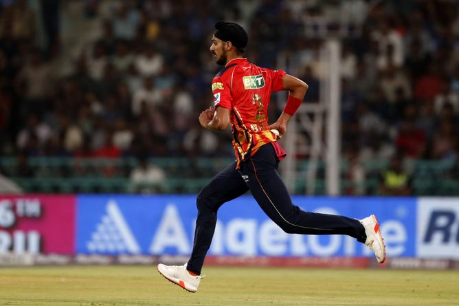 Arshdeep Singh makes South African star speak Hindi after PBKS vs KKR IPL 2025 match [Watch]