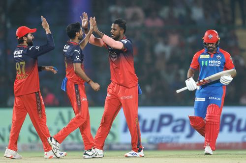 Royal Challengers Bengaluru celebrate a wicket. (Credits: IPL X)