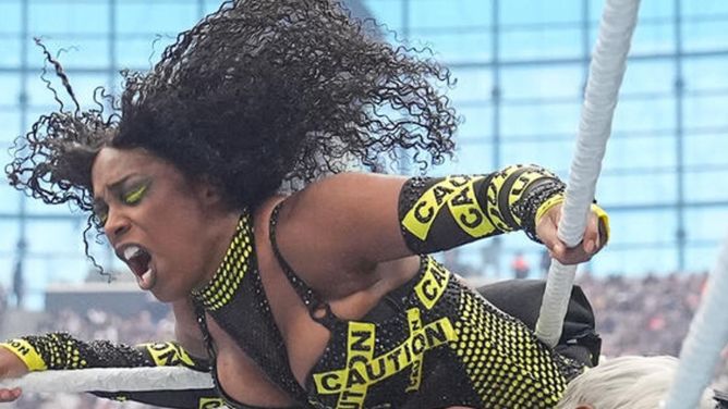 Naomi says her match was cut from WrestleMania