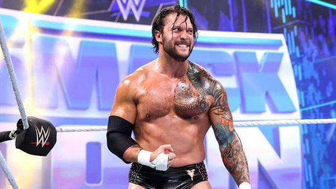 Karrion Kross drops cryptic 2-word message amid WWE contract rumors