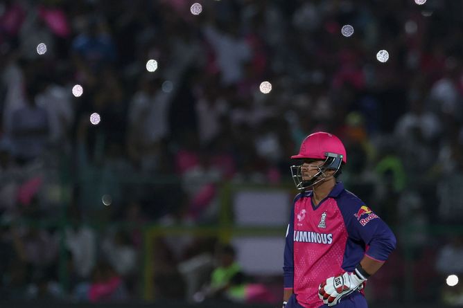 Bollywood star lauds Rajasthan Royals debutant while clicking picture with fan during IPL 2025 [Watch]
