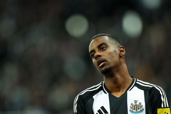 Arsenal ready to pay £150 million to sign Alexander Isak alternative - Reports