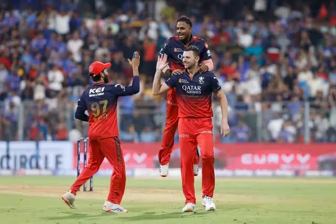 "He beat Mumbai in Mumbai with only 5 bowlers" - Aakash Chopra on Rajat Patidar ahead of RCB's IPL 2025 clash vs DC