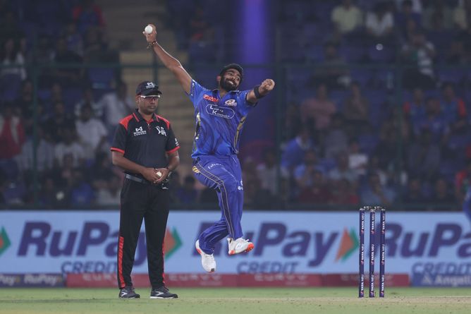 IPL 2025: Predicting 3 players who could pick up the most wickets in today’s RR vs MI match ft. Jasprit Bumrah