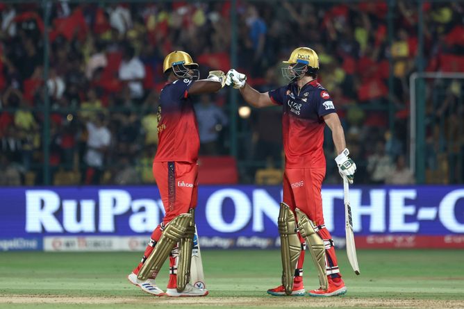 RCB star plays in heavy rain at Chinnaswamy Stadium ahead of IPL 2025 resumption [Watch]