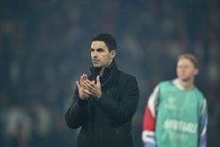 Arsenal submit contract offer worth £300,000-a-week to sign 26-year-old striker: Reports