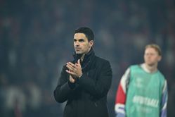 "Sometimes, just be humble in defeat" - Pundit calls out Mikel Arteta for his reaction after Arsenal's loss to PSG in UCL SF