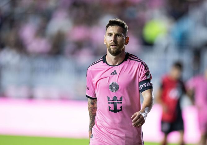 Will Lionel Messi sign a new deal at Inter Miami? Journalist makes fresh claims as contract talks stall