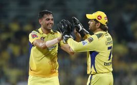 When MS Dhoni sent Harbhajan Singh and Deepak Chahar in the middle order in KXIP vs CSK match from IPL 2018 [Watch]