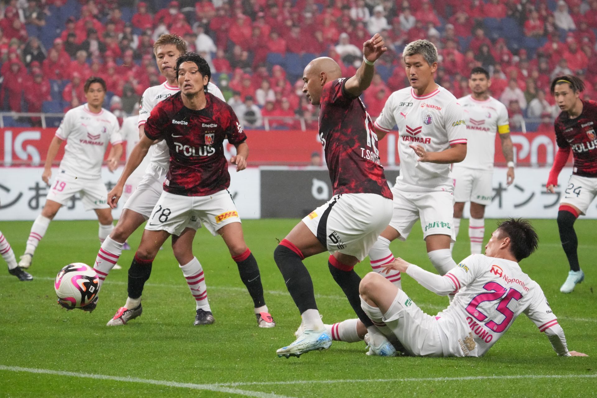 Urawa Red Diamonds v Cerezo Osaka - J.LEAGUE MEIJI YASUDA J1 - Source: Getty