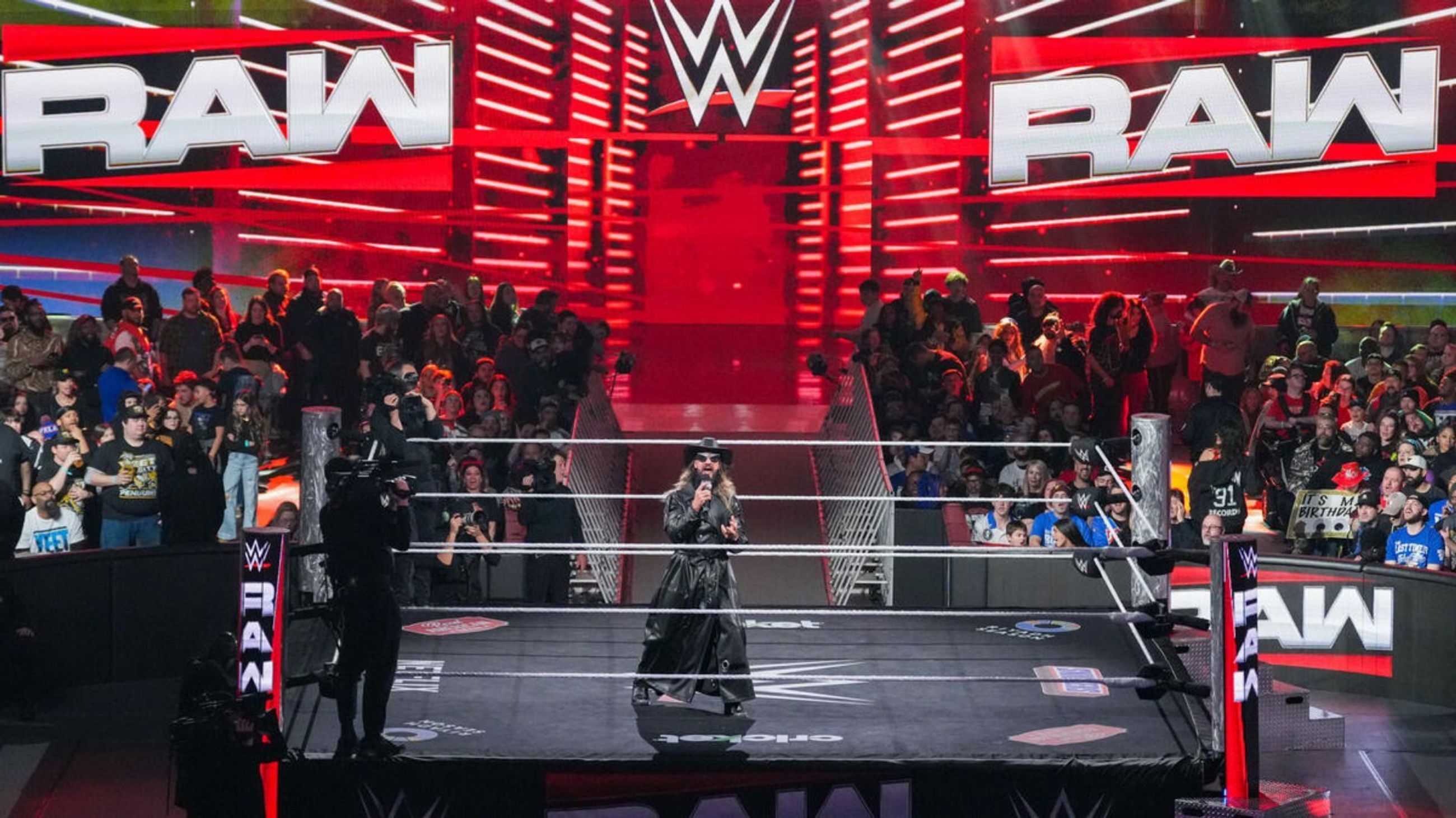 A recently released star has made a change. [Image credit: WWE.com]