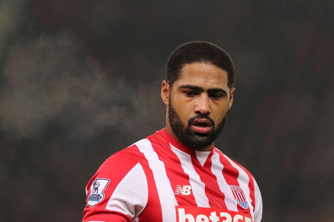 “It wasn’t his best game” - Glen Johnson tells Liverpool to replace 28-year-old star who ‘struggled’ in 3-1 loss to Chelsea