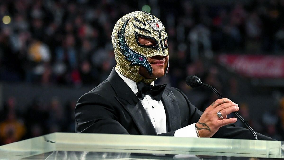 The star is being honored (Credit: WWE.com)